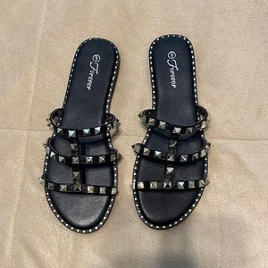 Size 9 black forever sandals, NWOT